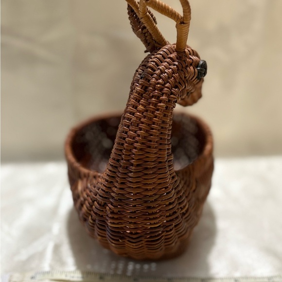 Vintage Brown Wicker Deer Basket - Picture 10 of 10